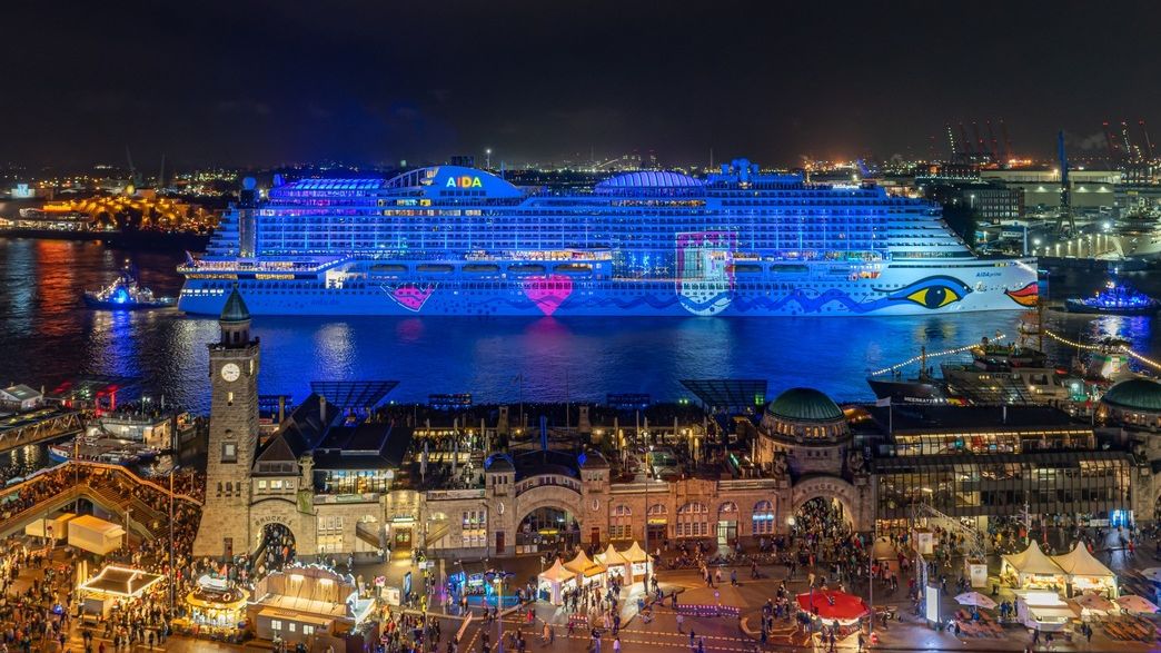 AIDA Hamburger Hafengeburtstag Foto Aida Cruises
