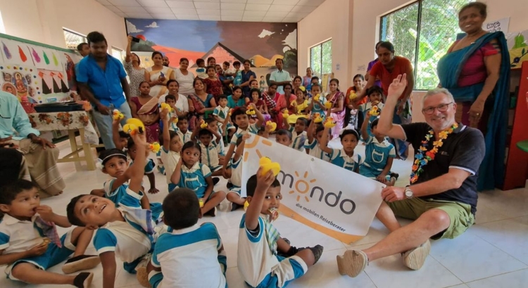 Amondo Schule Sri Lanka Foto Amondo