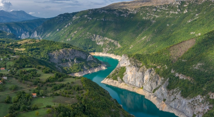 Montenegro Piva Tara Schlucht Foto Istock Mik 122