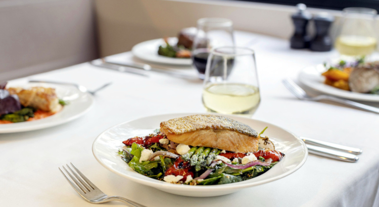 Rocky Mountaineer GoldLeaf_RM_4536_2023_F.jpg