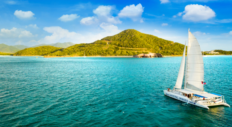 Antigua Segelboot Antigua & Barbuda Tourism Authority.jpg