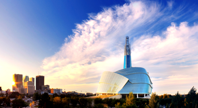 Kanada Winnipeg Skyline Museum Menschenrechte iStock OlgaRadzikh.jpg