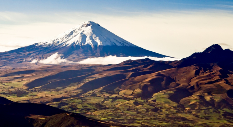 Ecuador Cotopaxi Vulkan Foto Galapagos PRO.jpg